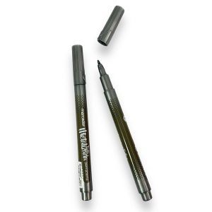 Marcador metalizado plateado punta biselada fina